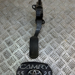 Педаль газа Toyota Camry 55 (2015-2018) 7811006040