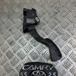 Педаль газа Toyota Camry 55 (2015-2018) 7811006040