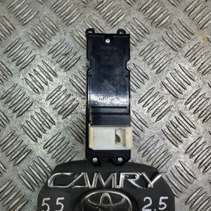 Блок управления стеклоподъемником Toyota Camry 55 (2015-2018) 8482006120 