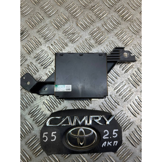 Электронный блок усилитель кондиционера Toyota Camry 55 (2015-2018) 8865006880