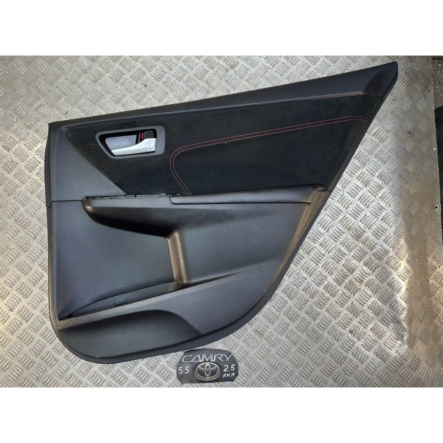 Карта двери задней правой Toyota Camry 55 (2015-2018) 6763006F82C3