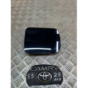 Лючок бензобака Toyota Camry 55 (2015-2018) 7735033210