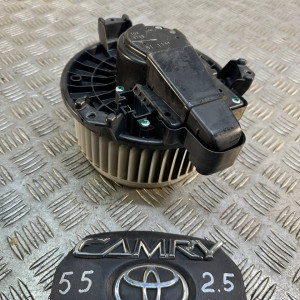 Моторчик печки Toyota Camry 55 (2015-2018) 8710348080
