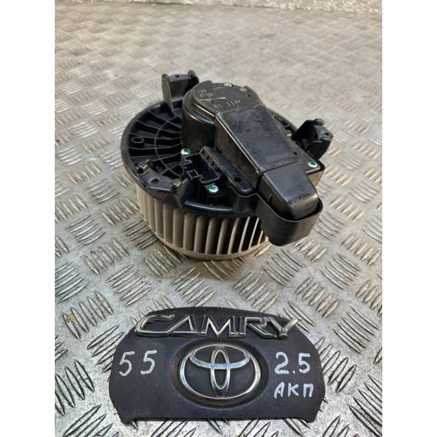 Моторчик печки Toyota Camry 55 (2015-2018) 8710348080