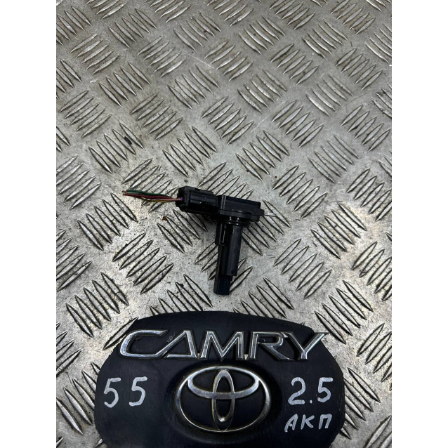 Расходомер (датчик потока) Toyota Camry 55 (2015-2018) 222040V010