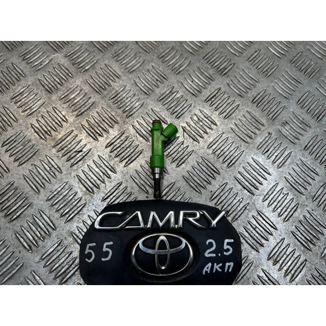 Форсунка топливная Toyota Camry 55 (2015-2018) 2320939175 *цена 1 шт