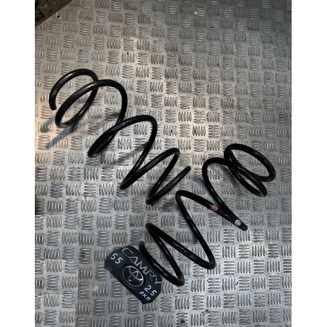 Пружина передняя Toyota Camry 55 (2015-2018) 4813106F70 4813206190