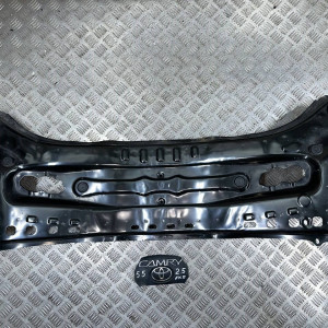 Балка задней подвески Toyota Camry 55 (2015-2018) 5120606091