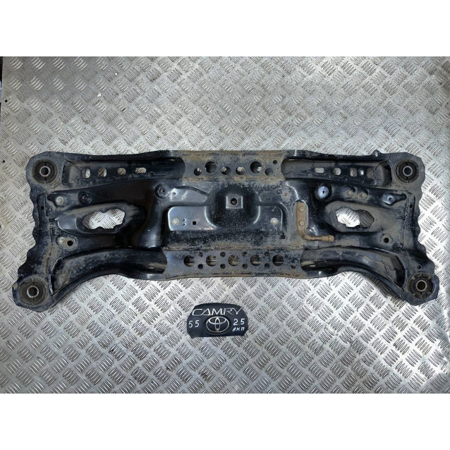 Балка задней подвески Toyota Camry 55 (2015-2018) 5120606091