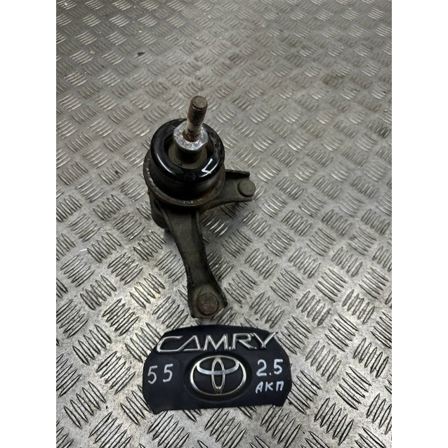 Подушка двигателя левая Toyota Camry 55 (2015-2018) 123720V020