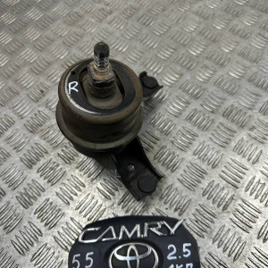 Подушка двигателя правая Toyota Camry 55 (2015-2018) 123620V060