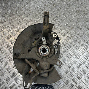 Кулак поворотный правый (цапфа) Toyota Camry 55 4321106240