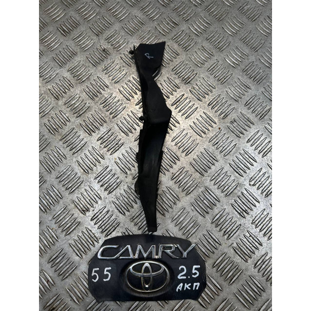 Уплотнитель жабо дворника Toyota Camry 55 (15-18) 5386606110 *правый