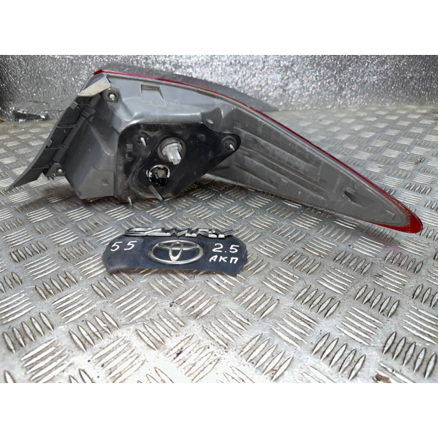 Фонарь левый Toyota Camry 55 (2015-2018) 8156006640 815518Y005