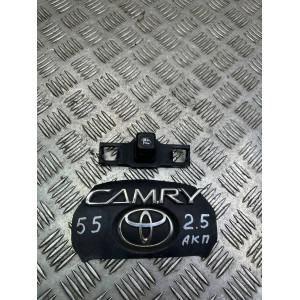 Камера заднего вида Toyota Camry 55 (2015-2018) 8679006040