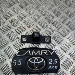 Камера заднего вида Toyota Camry 55 (2015-2018) 8679006040