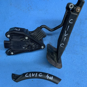 Педаль газа Honda Civic 4D (FD) (2006-2011) 17800SNBG02