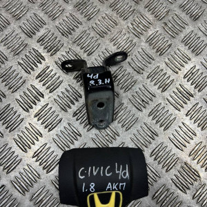 Петля двери задней правой низ Honda Civic 4D (FD) (2006-2011) 67920SLA003ZZ