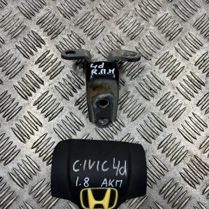 Петля двери передней правой низ Honda Civic 4D (FD) (2006-2011) 67460S3N003ZZ