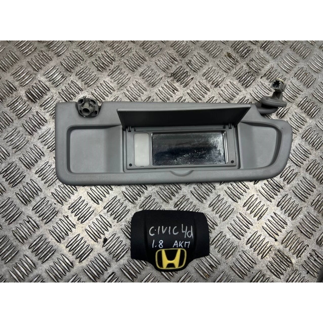 Козырек солнцезащитный Honda Civic 4D (FD) (2006-2011) правый 83230SNBE11ZC