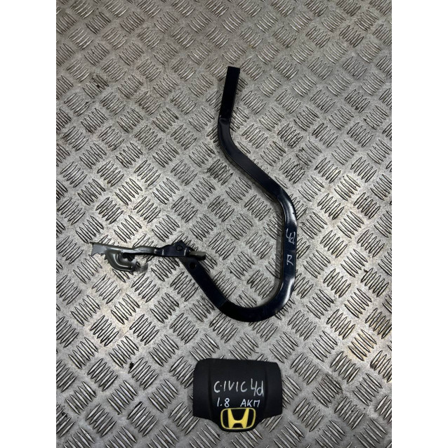 Петля багажника Honda Civic 4D (FD) (2006-2011) правая 68610SNA000ZZ