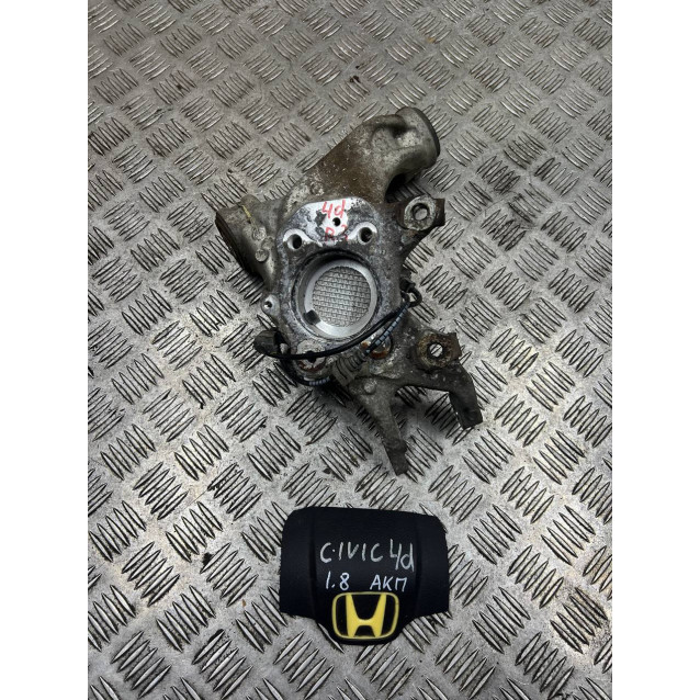 Цапфа задняя правая Honda Civic 4D (FD) 2006-2011 52210SNAA50
