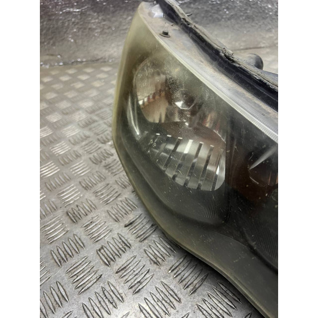 Фара правая Honda Civic 4D (FD) (2006-2011) 33101SNBG03