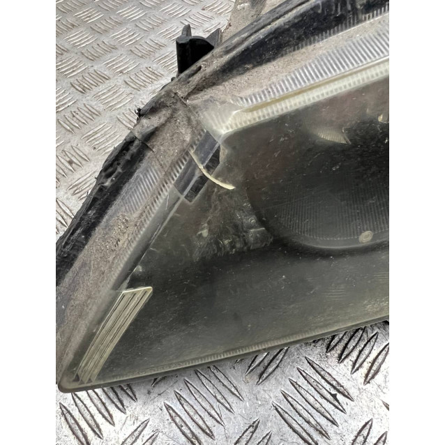Фара левая Honda Civic 4D (FD) 2006-2011 33151SNBE03 *дефект