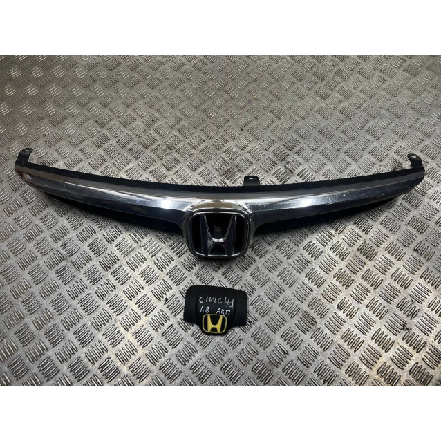 Молдинг рещетки радиатора Honda Civic 4D (FD) 2006-2011 71122SNB003