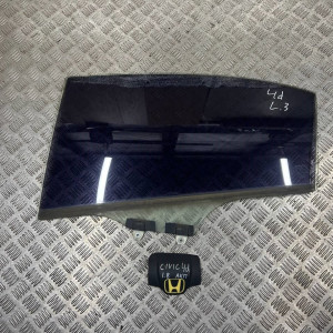 Стекло двери заднее левое Honda Civic 4D (FD) (2006-201) 73450SNAA00