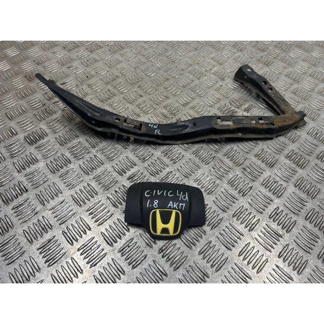Кронштейн направляющая бампера под фару правый Honda Civic 4D (FD) (2006-2011) 71140SNB000
