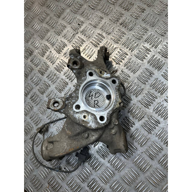 Цапфа задняя левая Honda Civic 4D FD (2006-2011) 52215SNAA50