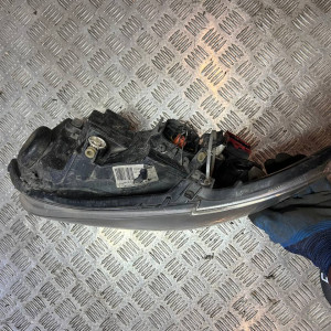 Фара левая Toyota Corolla E12 (2000-2006) 8117002150
