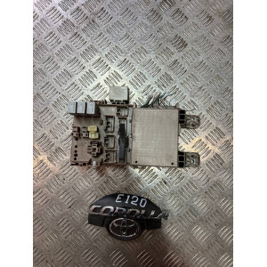 Блок предохранителей в салоне Toyota Corolla E12 (2000-2006) 1,4  МКПП 8273002060