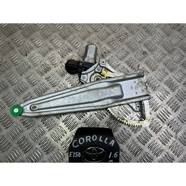 Стеклоподъемник задний правый Toyota Corolla E15 (2007-2013) 6983002220