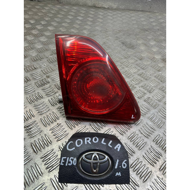 Фонарь левый внутренний Toyota Corolla E15 (2007-2013) 8159112100