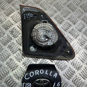 Фонарь правый внутренний Toyota Corolla E15 (2007-2013) 8158112110