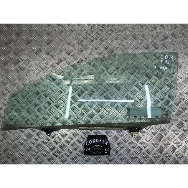 Стекло двери переднее левое Toyota Corolla E15 (2007-2013) 6810212A82