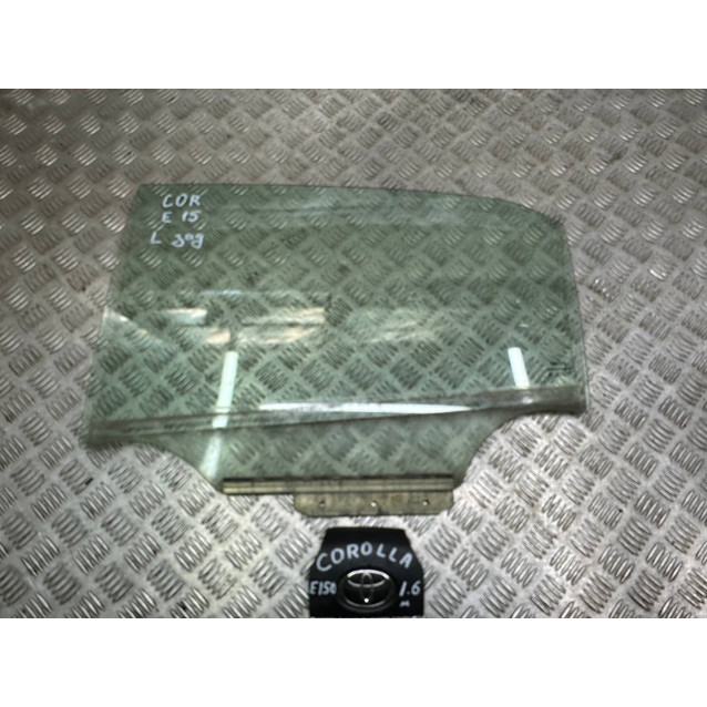 Стекло двери заднее левое Toyota Corolla E15 (2007-2013) 6811412770
