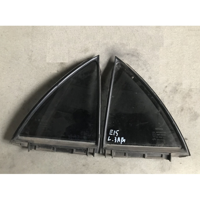 Стекло двери заднее правое (форточка) Toyota Corolla E15 (2007-2013) 6812312800