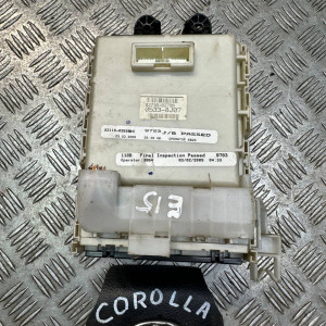 Блок предохранителей в салоне Toyota Corolla E15 (07-13) 8273002790