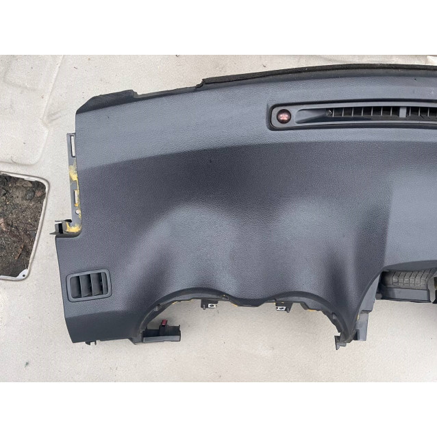 Торпедо накладка Toyota Corolla E15 (2007-2013) 5530202211B0 *с подушкой безопасности 