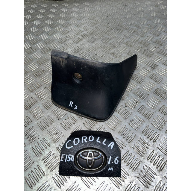 Брызговик задний правый Toyota Corolla E15 (2007-2013) 7662512530