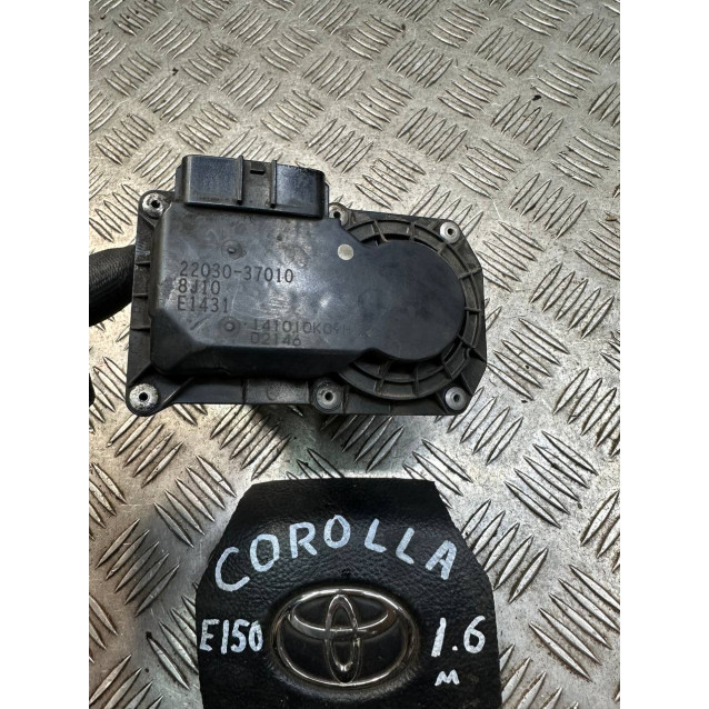 Дроссельная заслонка Toyota Auris Corolla E15 1,6 (2006-2013) 2203037010