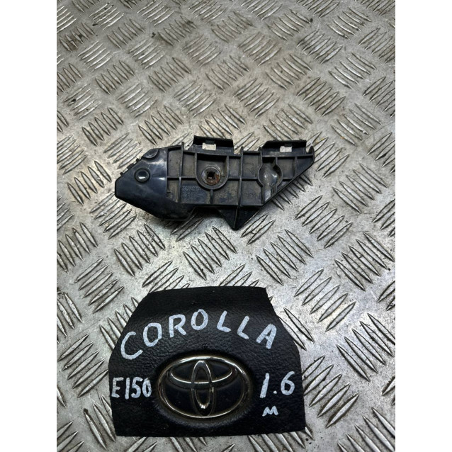 Кронштейн заднего бампера Toyota Corolla E15 (2007-2013) 5215702030