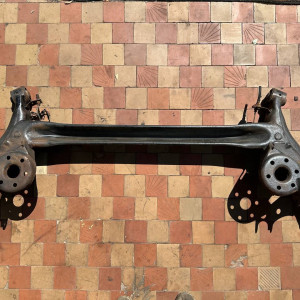 Балка задней подвески Toyota Corolla E15 (2007-2013) 4210112171