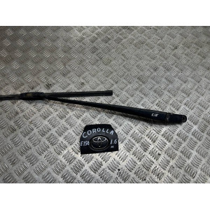 Держатель дворника правый Toyota Corolla E15 (2007-2013) 8521112520 