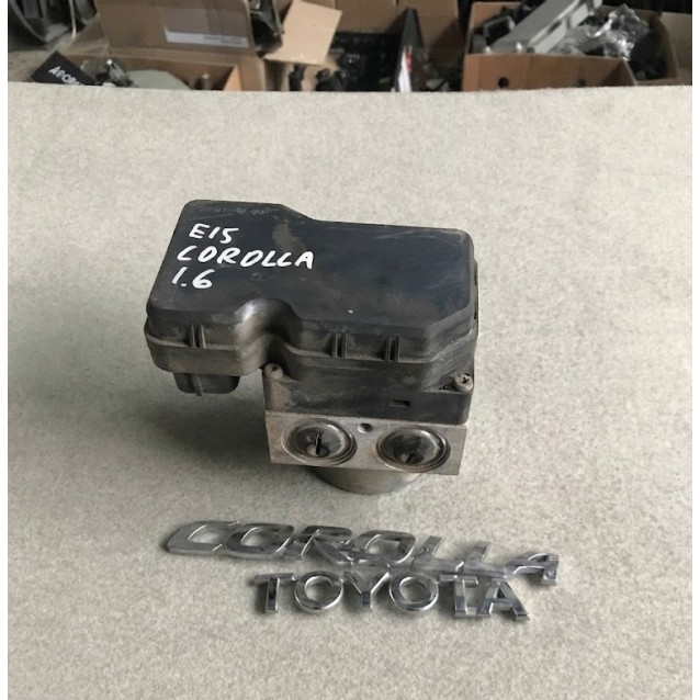 Блок ABS Toyota Corolla E15 (2007-2013) 4451012390