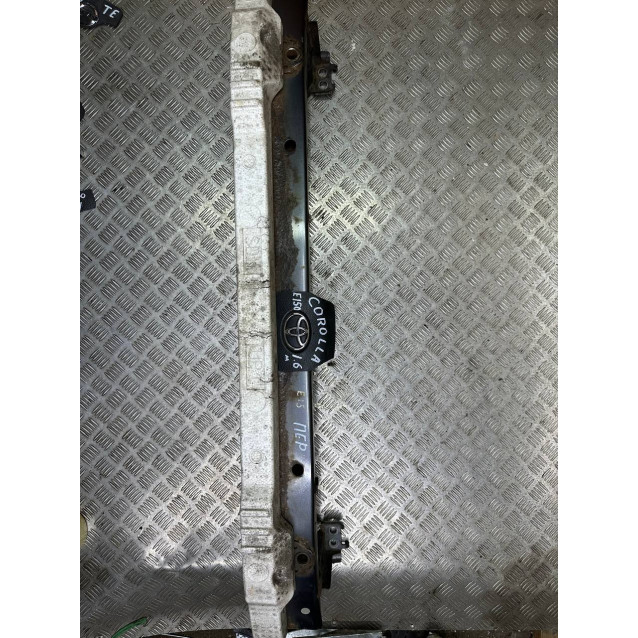 Усилитель бампера переднего Toyota Corolla E15 (2007-2013) 5202112240