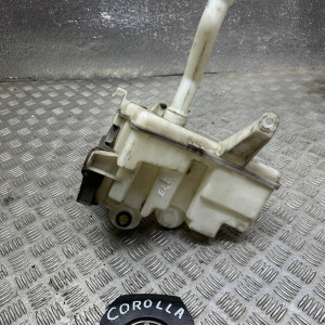 Бачок омывателя Toyota Corolla E15 (2007-2013) 8539602070